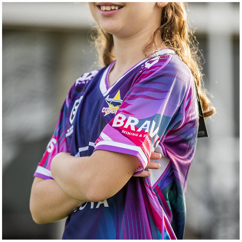 2022 Kids Women in League jersey4