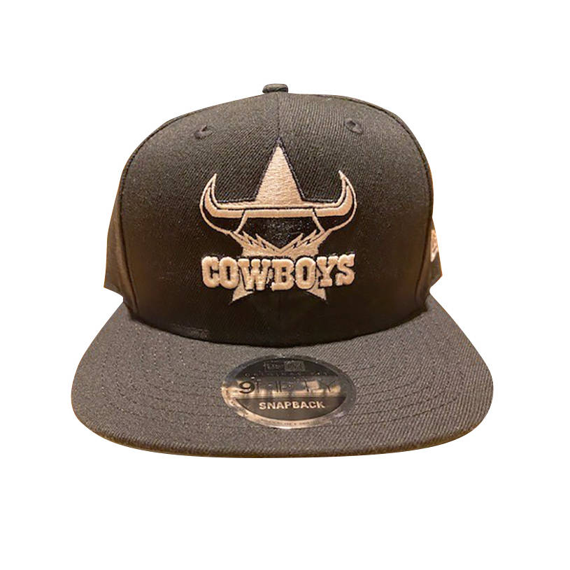 New Era Black/Ivory Cap0